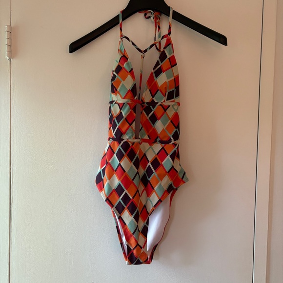 Cupshe Swim Cupshe Geometric Print Plunging Neckline One Piece